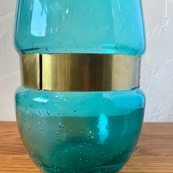 Dara International -- Italian Handblown Blue Glass Vase w/ Brass Band -- 13" - Picture 6 of 15